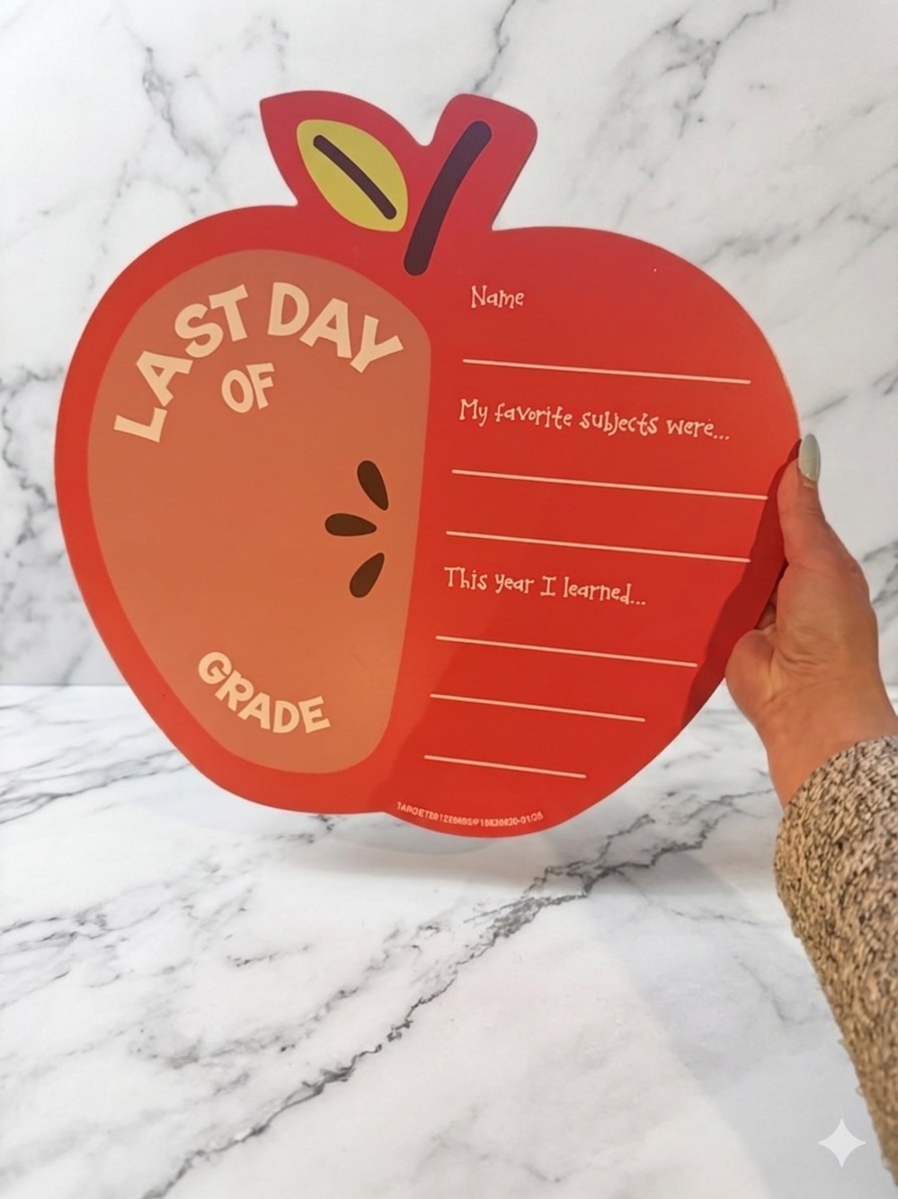 Apple-Shaped "Last Day of Grade" School Photo Sign - Red